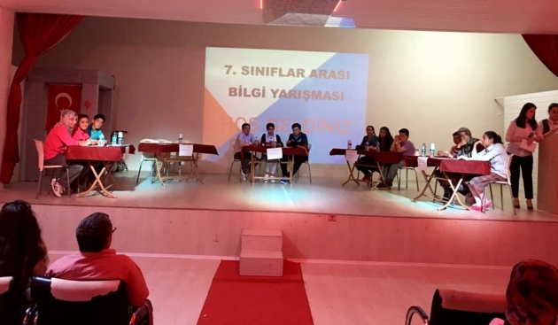 SULTANHANI'NDA ORTAOKULLAR ARASI BİLGİ YARIŞMASI DÜZENLENDİ