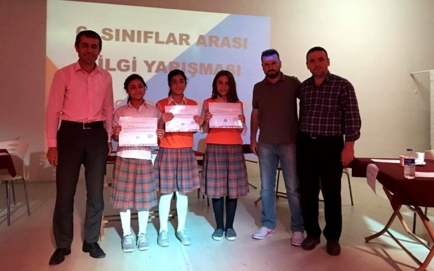 SULTANHANI'NDA ORTAOKULLAR ARASI BİLGİ YARIŞMASI DÜZENLENDİ
