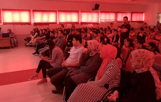 SULTANHANI'NDA ORTAOKULLAR ARASI BİLGİ YARIŞMASI DÜZENLENDİ