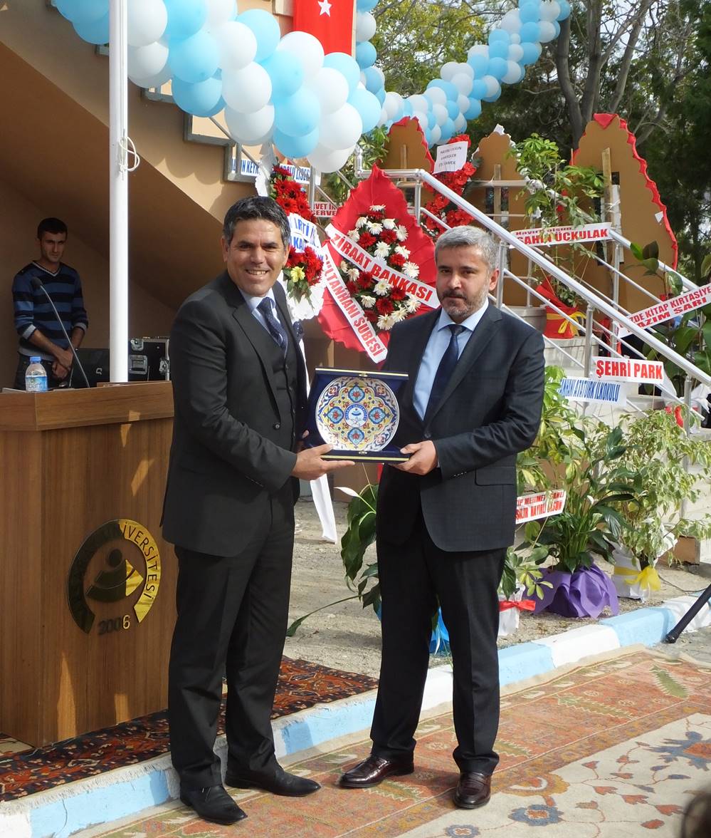 SULTANHANI BELDESİNE HALI FAKÜLTESİ AÇILDI