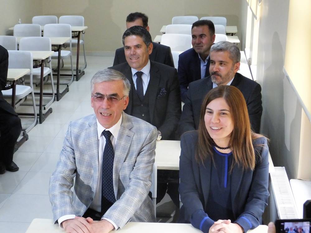 SULTANHANI BELDESİNE HALI FAKÜLTESİ AÇILDI
