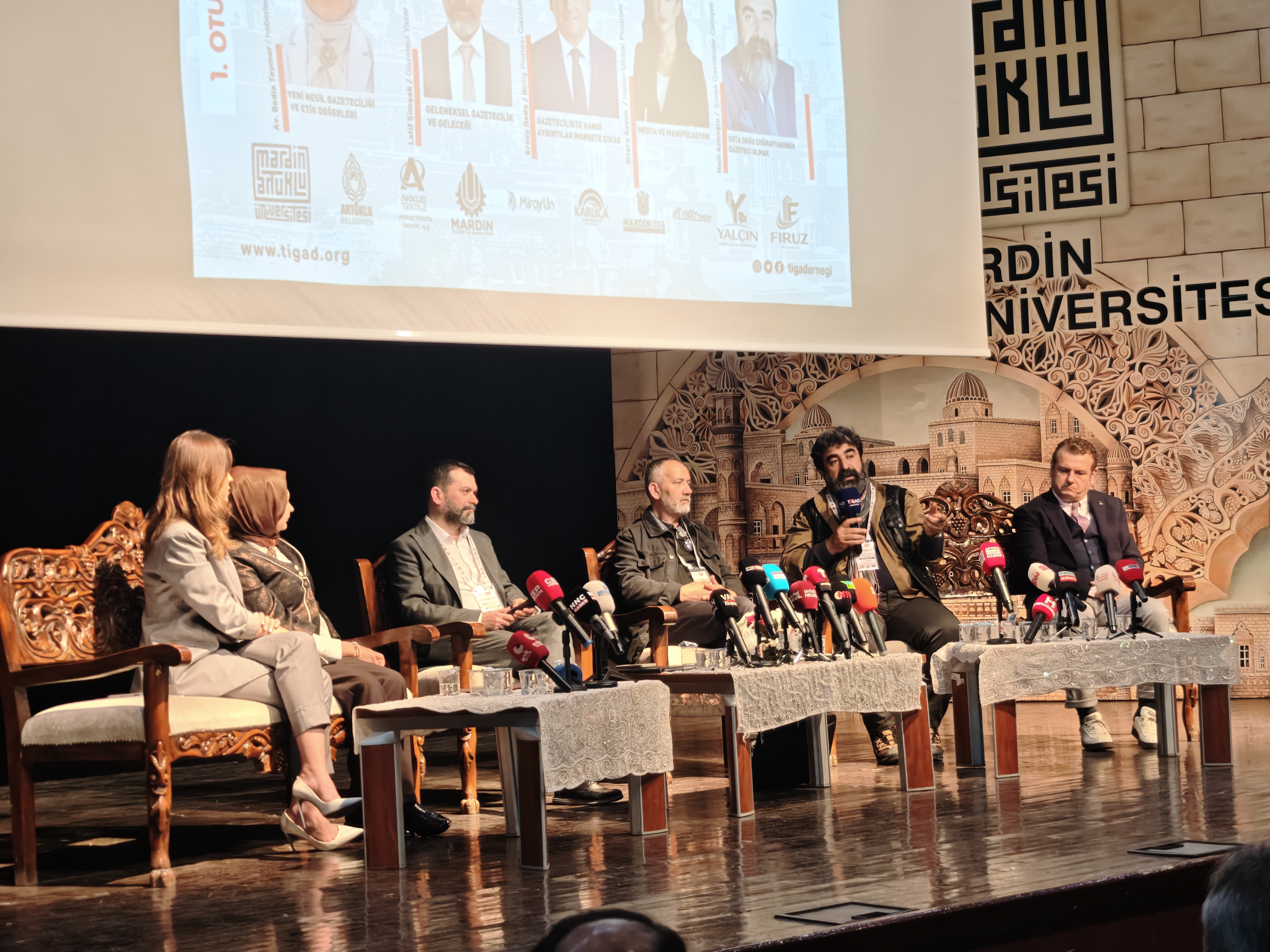 Mardin’de dijital habercilik ve medya konuşuldu-1