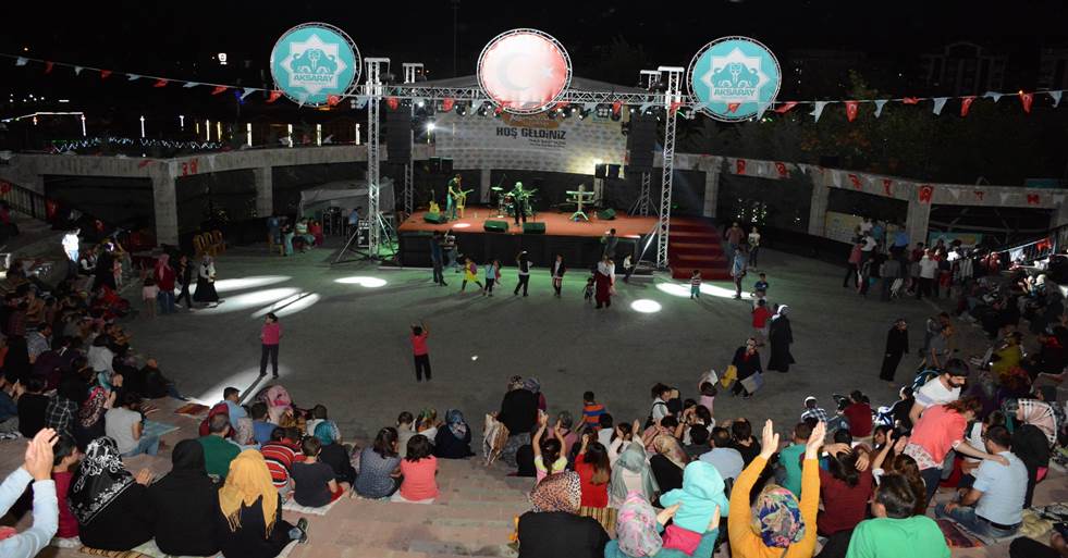 RAMAZAN SOKAĞINDA HER AKŞAM FARKLI BİR ETKİNLİK