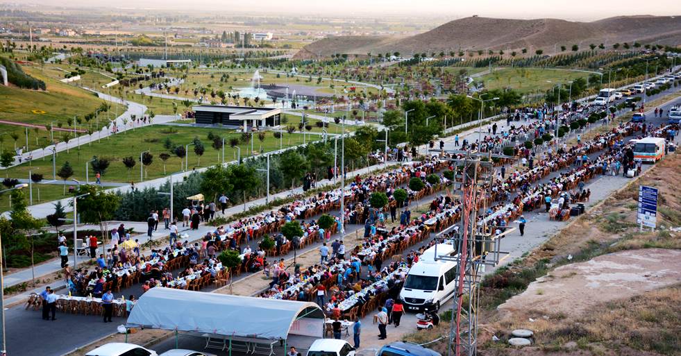 AKSARAY'DA BU RAMAZAN 42 BİN VATANDAŞ İFTAR SOFRALARINDA BULUŞTU