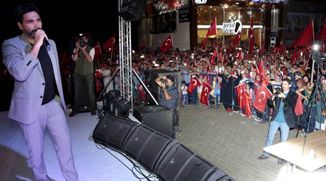 ÜNLÜ SANATÇI UĞUR IŞILAK, DEMOKRASİ NÖBETİ’ NDE HALKLA KUCAKLAŞTI