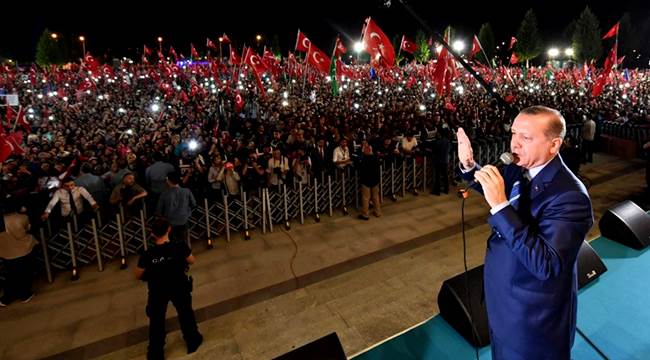 İHANET NÖBETİNİ FETÖ BIRAKIYOR PKK DEVRALIYOR