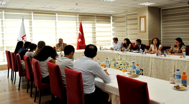 SOYDAŞ ÖĞRENCİLER BYEGM’NİN FAALİYETLERİ HAKKINDA BİLGİ ALDI