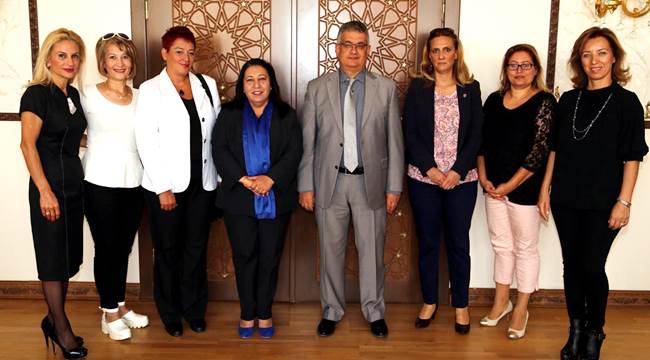 AKSARAY İŞ KADINLARI DERNEĞİ VALİ AYKUT PEKMEZ’E ‘HAYIRLI OLSUN’ ZİYARETİNDE BULUNDU