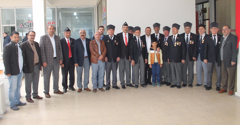 AK PARTİ HEYETİNDEN MUHARİP GAZİLERE ZİYARET