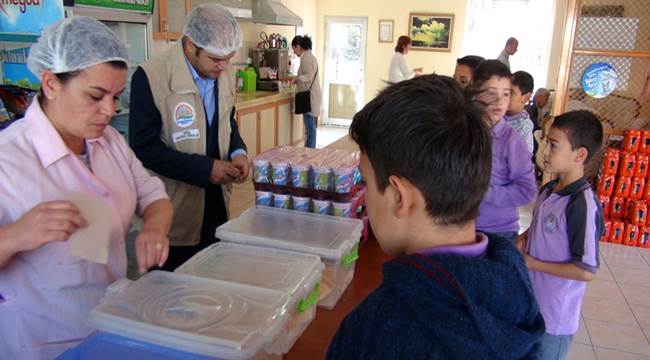 EĞİTİM ÖĞRETİM DÖNEMİNİN BAŞLAMASIYLA OKUL KANTİNLERİNDE DENETİMLER ARTTI