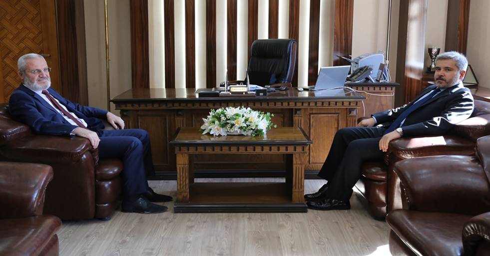 REKTÖR ŞAHİN’DEN NEZAKET ZİYARETLERİ