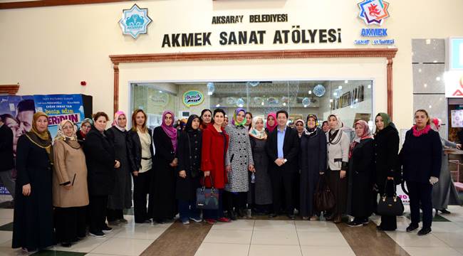 AK PARTİ KADIN KOLLARINDAN BAŞKAN YAZGI’YA TAM DESTEK