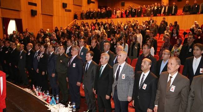 AKSARAY'DA ‘24 KASIM ÖĞRETMENLER GÜNÜ’ DÜZENLENEN TÖRENLE KUTLANDI