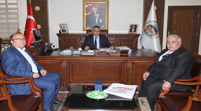 GAZETECİLERDEN VALİ AYKUT PEKMEZ’E ZİYARET