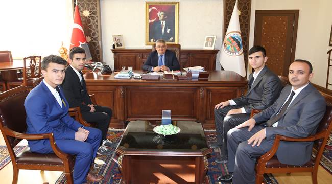 ÖĞRENCİ MECLİSİNDEN VALİ AYKUT PEKMEZ’E ZİYARET