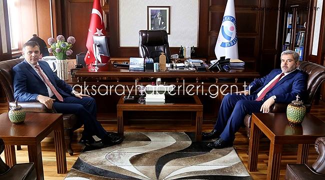 REKTÖR ŞAHİN 'UYGULAMALI EĞİTİMLERİ ÖNEMSİYORUZ'