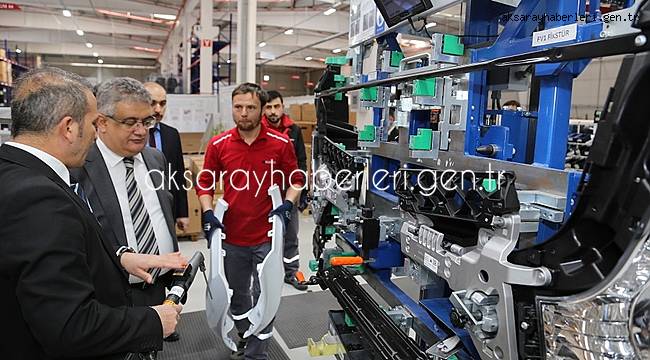 VALİ AYKUT PEKMEZ OSB’DEKİ FABRİKALARDA İNCELEMEDE BULUNDU