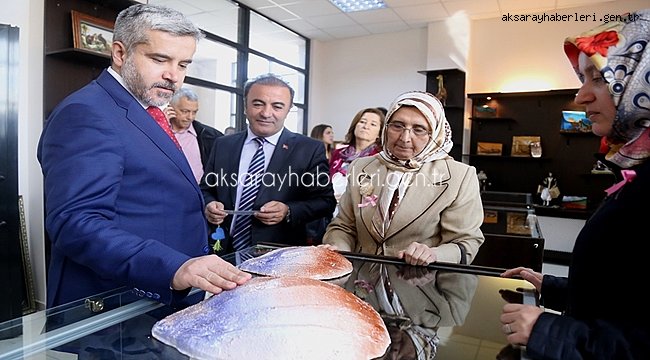 GÜZELYURT MYO GELENEKSEL EL SANATLARI SERGİSİ AÇILDI 