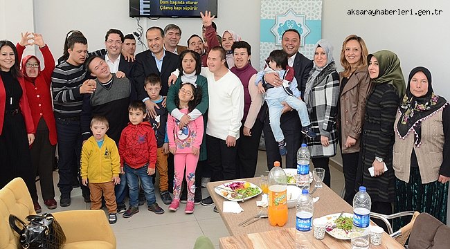 ONLARIN DÜNYASINDA HOŞGÖRÜ, SAMİMİYET VAR