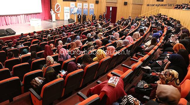 YAZAR TAHİR FATİH ANDI'DAN "İSTİKLAL MARŞI İSTİKBAL MARŞIDIR" KONFERANSI