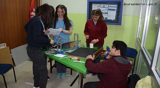 AKSARAYLI SAĞLIKÇILAR TUBİTAK BİLİM FUARINA İDDİALI HAZIRLANIYOR