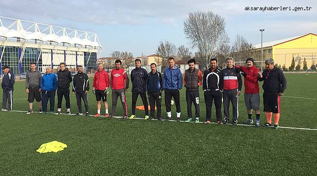FUTBOL AŞIKLARI GENÇ OSMAN VETERANLAR