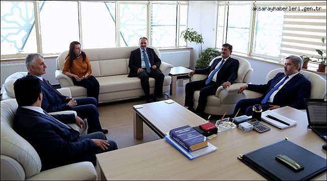 REKTÖR ŞAHİN'DEN DAİRE BAŞKANLARINA HAYIRLI OLSUN ZİYARETİ