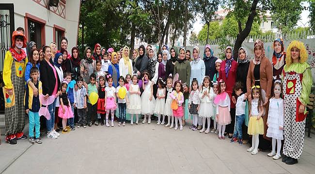 AKMEK&#039;Lİ MİNİKLER KARNE SEVİNCİ YAŞADILAR