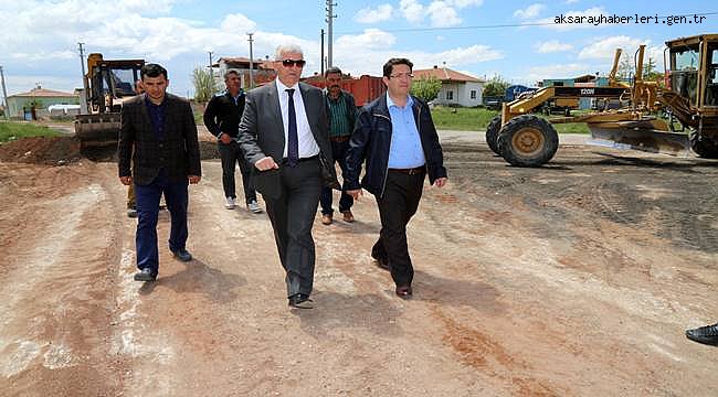 AKSARAY BELEDİYESİ HAMİDİYE ALACA’DA SATİH KAPLAMA ZEMİN ÇALIŞMALARI GERÇEKLEŞTİRDİ