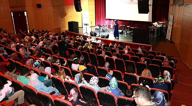 AKSARAY BELEDİYESİ’NİN ANNELER GÜNÜ ÖZEL SÖYLEŞİ PROGRAMI ÇOK BÜYÜK İLGİ GÖRDÜ