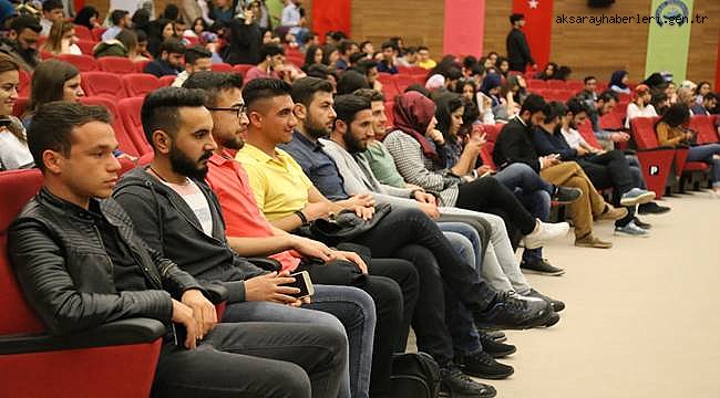 ASÜ DE ÖĞRENCİLER HİBE PROGRAMLARI KONUSUNDA BİLGİLENDİRİLDİ