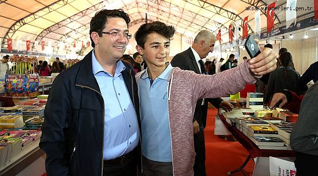 BAŞKAN YAZGI 1.KİTAP GÜNLERİ’NDE GENÇLERLE BULUŞTU