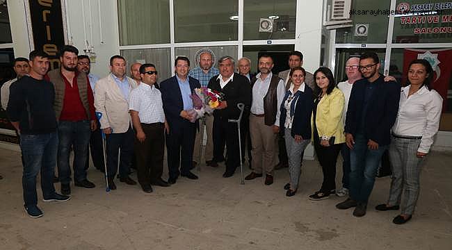 BAŞKAN YAZGI’DAN ENGELLİLER VE BEYAZAY DERNEĞİNE ZİYARET