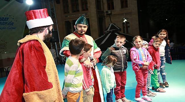 ÇOCUKLAR, AKSARAY RAMAZAN SOKAĞINDA DOYASIYA EĞLENDİLER