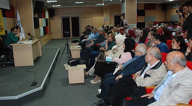 ELEŞTİRMENİN YOL GÖSTERİCİ ROLÜ