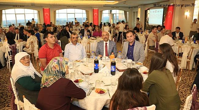 AKSARAY'DA ŞEHİT YAKINLARI VE GAZİLER ONURUNA YEMEK VERİLDİ
