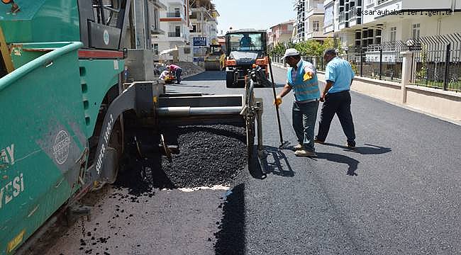 EREĞLİKAPI MAHALLESİNDE ASFALT VE KALDIRIM ÇALIŞMASI DEVAM EDİYOR