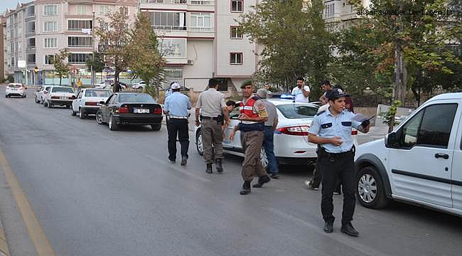 AKSARAY'DA POLİS VE JANDARMA EKİPLERİNDEN MODİFİYELİ ARAÇLARA YÖNELİK ORTAK UYGULAMA