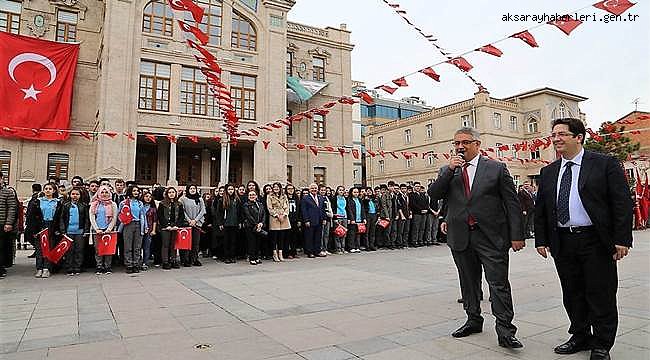 29 EKİM CUMHURİYET BAYRAMININ 94. YILDÖNÜMÜ AKSARAY´DA DÜZENLENEN TÖRENLE KUTLANDI