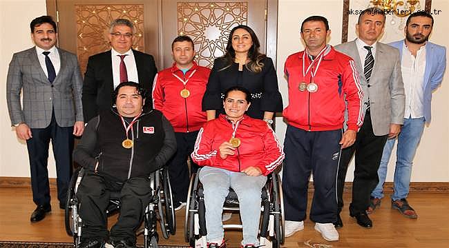 ATICILIK ŞAMPİYONASINDAN MADALYALARLA DÖNEN SPORCULARA ALTIN ÖDÜLÜ