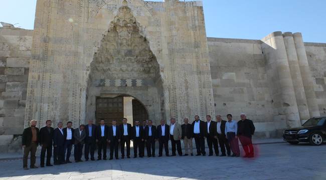 BAŞKANLAR SULTANHANI İLÇESİNDE TOPLANDI