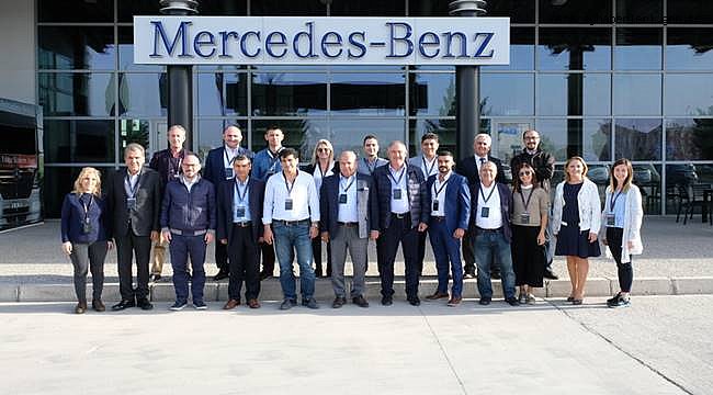 MERCEDES-BENZ TÜRK, FİLO MÜŞTERİLERİNİ AKSARAY KAMYON FABRİKASI'NDA AĞIRLADI