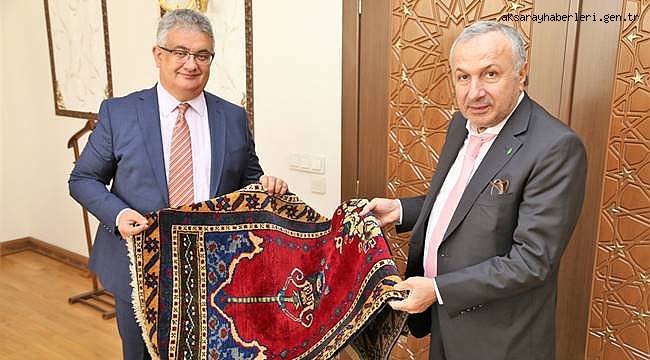 TÜRSAB BAŞKANI BAŞARAN ULUSOY’DAN VALİ PEKMEZ’E ZİYARET