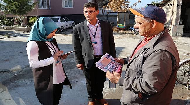 BELEDİYE KAPIMDA EKİBİ AKSARAY'DA VATANDAŞIN KAPISINI ÇALIYOR