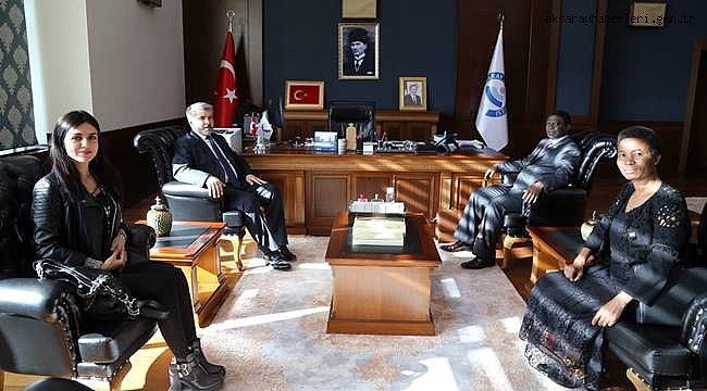 BURUNDİ BÜYÜKELÇİSİ REKTÖR ŞAHİN’İ ZİYARET ETTİ