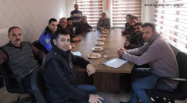 EMNİYET MÜDÜRLÜĞÜNDEN HIRSIZLIK OLAYLARINA KARŞI AKSARAY'DA ANAHTARCILARLA TOPLANTI