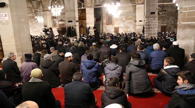 AKSARAY'DA KUDÜS İÇİN SABAH NAMAZINDA DUA