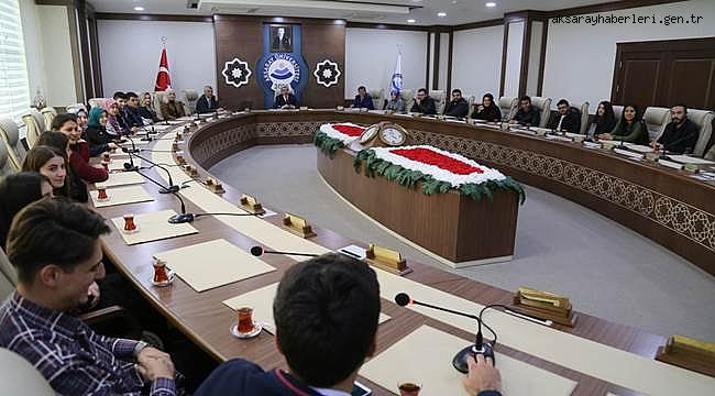 ŞAHİN, ÖĞRENCİLERLE ASÜ’YÜ KONUŞTU