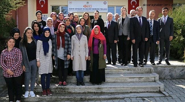 Yeşim Pekmez Hanımefendi Okuma-Yazma Seferberliği kapsamında Sarıyahşi İlçesini ziyaret etti