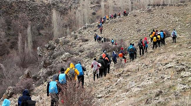 AKSARAY AFAD DEPREM HAFTASI NEDENİYLE IHLARA YÜRÜYÜŞÜ DÜZENLEDİ